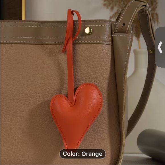 Heart Keychain / purse charm NWT ❤️ - Picture 4 of 4